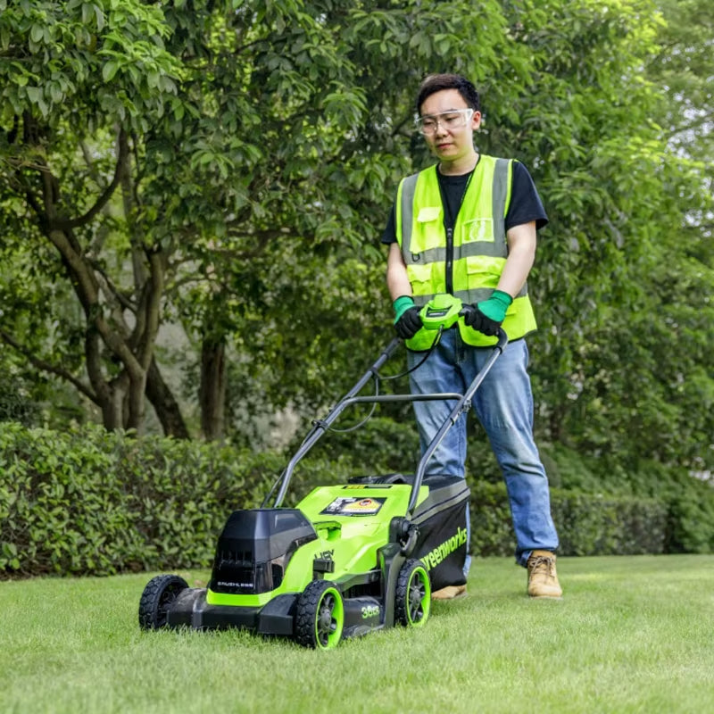 Greenworks 24+24V Cordless Lawnmower for Lawns up to 420M², 36Cm Cutting Width, 40L Bag with 2*4Ah Battey +Charger